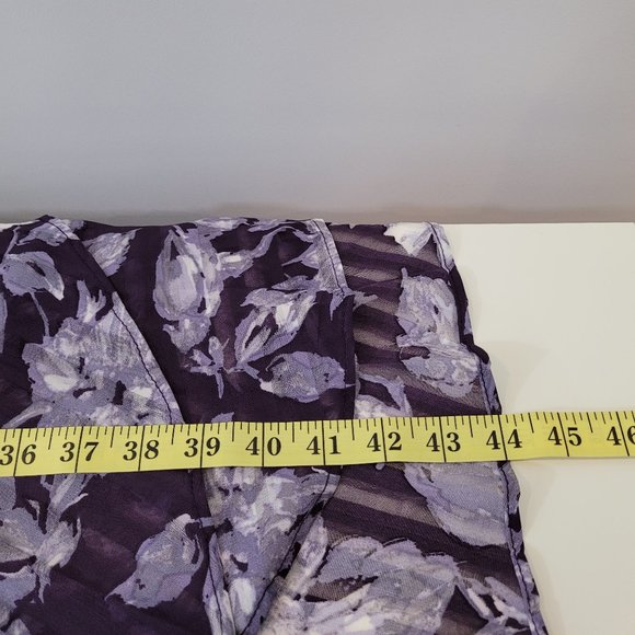 Gabby Skye Floral Wrap Dress - Picture 11 of 11